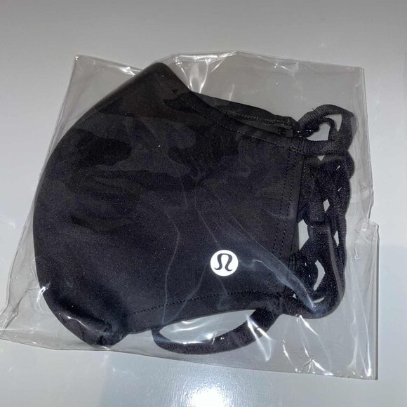 SET OF 4 - LULULEMON Face Mask - Double Strap - NEW IN BOX - ICMG Camo / UNISEX - Picture 4 of 7